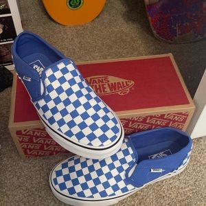 Brand New Pair Of Vans